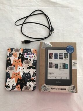 Kobo Clara Colour eReader With Cat Case Included Black